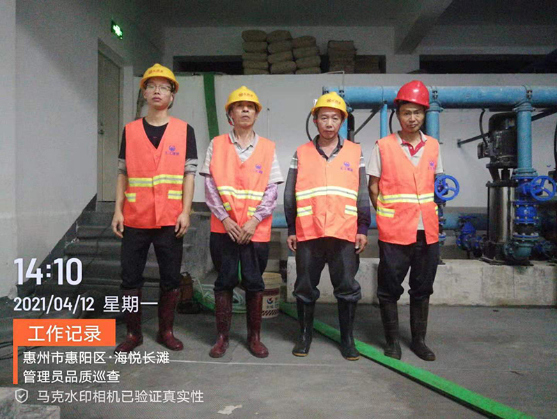 海悦长滩水池清洗